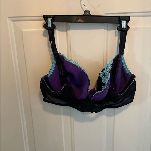Cacique Black Bra with Blue and Purple Accents size 40DD - Picture 5 of 5